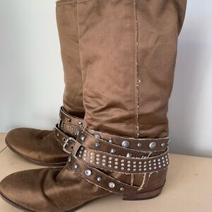 Woman's Guess Boots